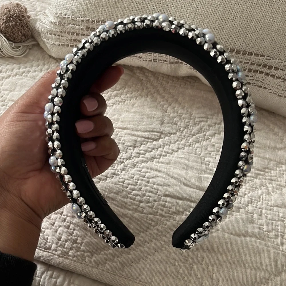 Women’s headbands - Picture 2 of 2
